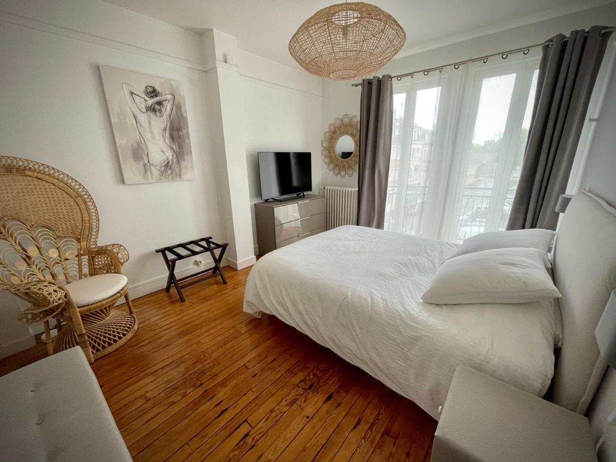 Suites Mana - Le Manaloft, Chic Et Moderne Avec Salle Privee De Fitness En Plein Centre-Ville De Ретель Екстер'єр фото